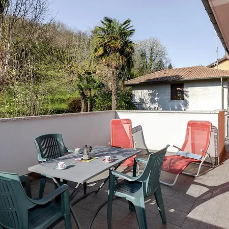 Casa Elena 2 *