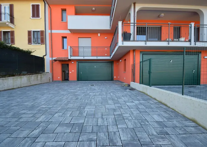 Casa Elena - Bella Vista Appartamento Germignaga
